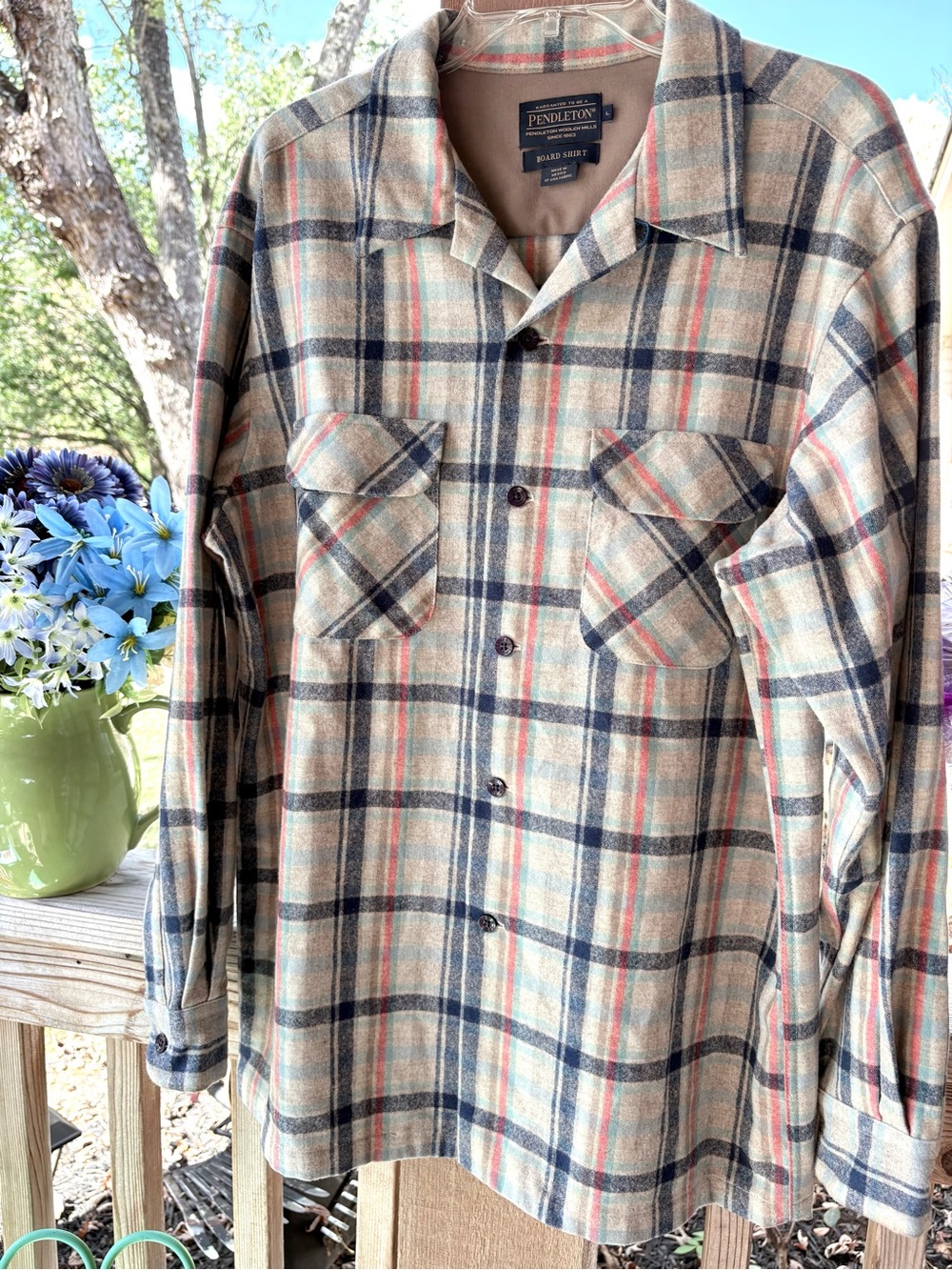 Men’s Pendleton Grey Blue Coral Plaid Long Sleeve Collared Button Board Shirt